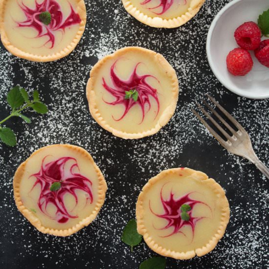 Raspberry Tartlets - Recipe photo by adinutza