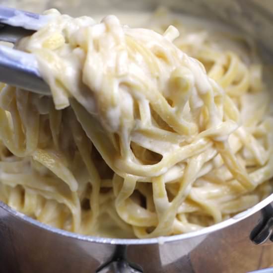Skinny Fettuccini Alfredo - Recipe photo by suebeehomemaker