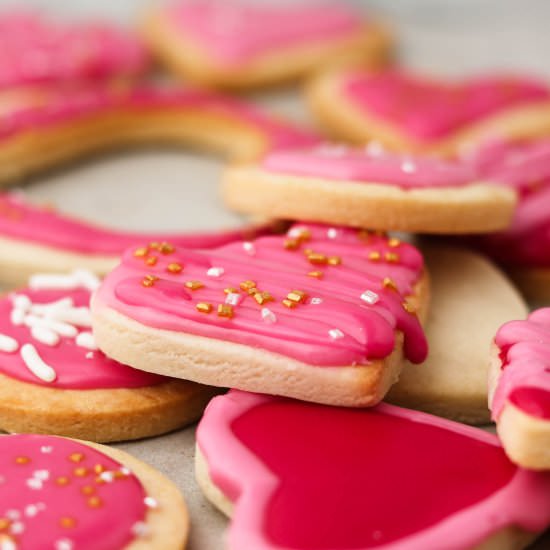 vegan cut out sugar cookies - Recipe photo by okonomi kitchen