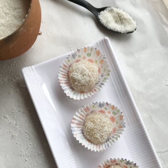 coconut ladoo recipe - Recipe photo by shellyfoodspot
