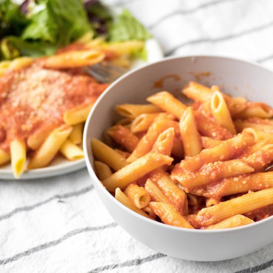 pink sauce pasta - Recipe photo by simplegraytshirt