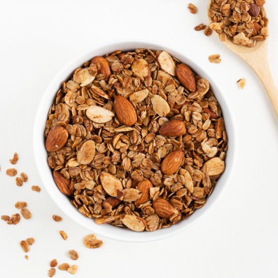Vanilla Almond Granola - Recipe photo by purelykaylie