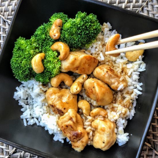 Cashew Chicken with Broccoli - Recipe photo by Platein28