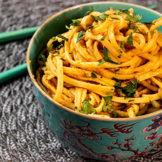 Thai Peanut Noodles - Recipe photo by sidewalkshoes