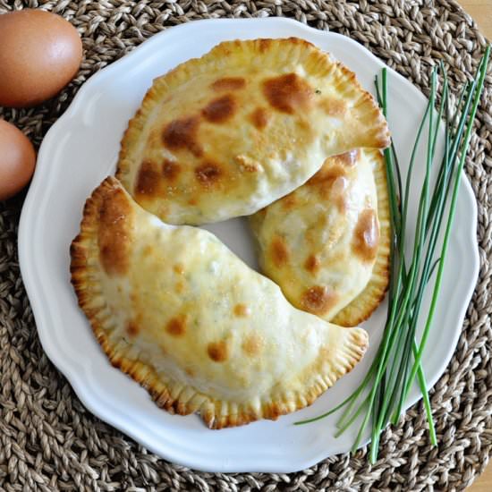 3-Ingredient BREAKFAST EMPANADAS - Recipe photo by Spain on a Fork