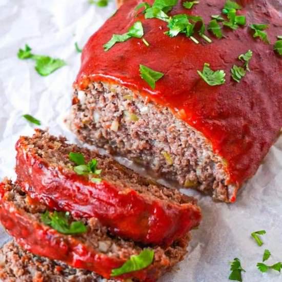 Low carb keto meatloaf - Recipe photo by HereToCook
