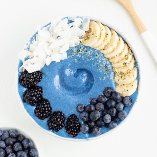 Blue Smoothie Bowl - Recipe photo by purelykaylie