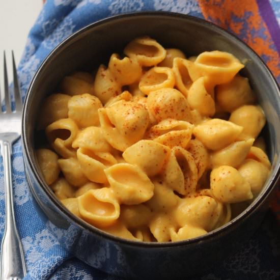 Vegan Mac and Cheeese - Recipe photo by splurgewithella