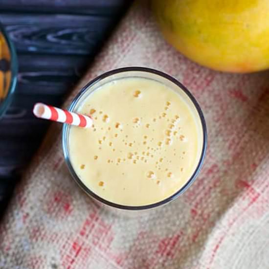 Papaya Mango Smoothie - Recipe photo by SimmertoSlimmer