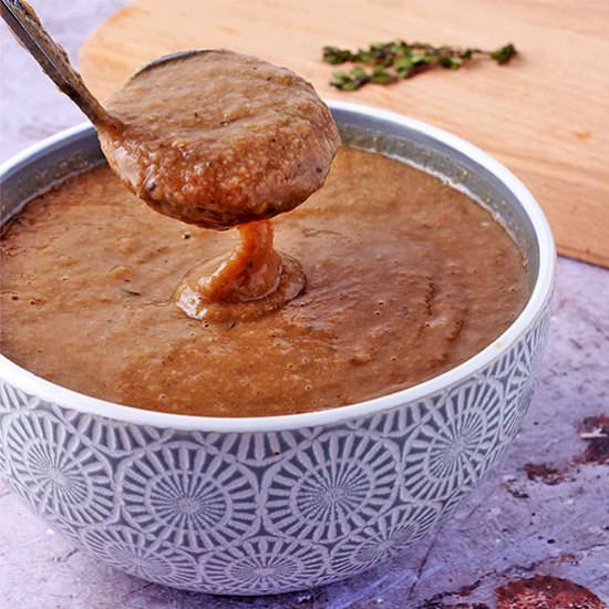 creamy plant-based mushroom gravy - Recipe photo by veganwithgusto