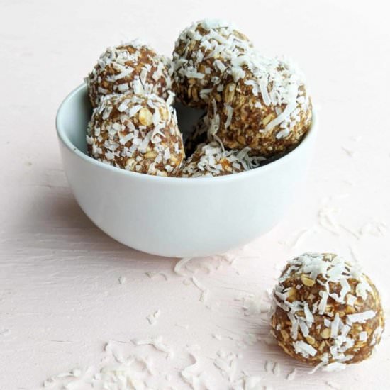 Almond Butter Energy Bites - Recipe photo by homebodyeats