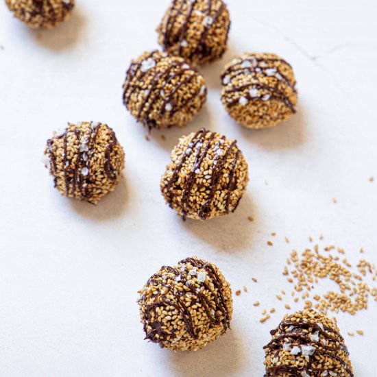 Vegan Chocolate Truffles - Recipe photo by pageandplate