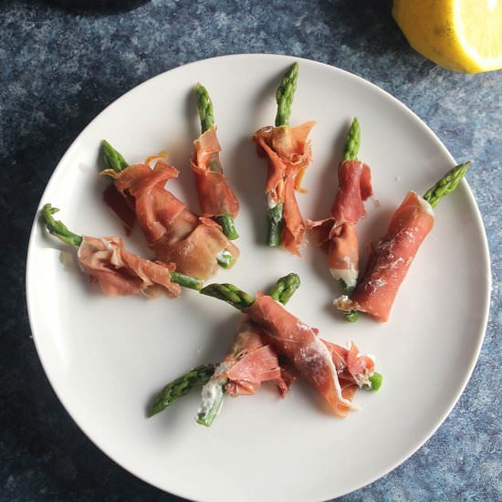 Prosciutto Wrapped Asparagus - Recipe photo by Cooking Chat