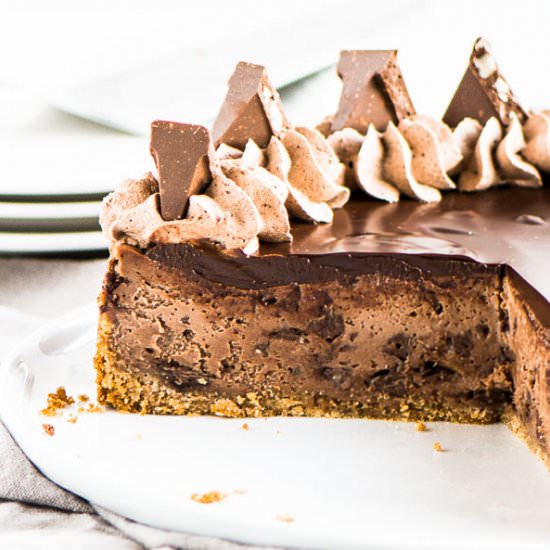 Toblerone Cheesecake - Recipe photo by theitsybitsykitchen