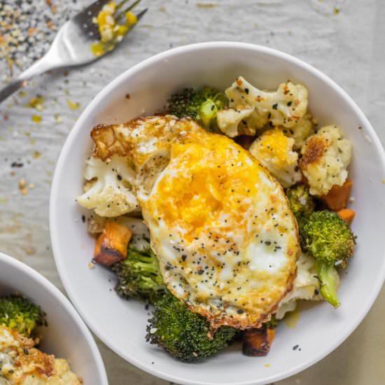 Everything roasted veggie bowl - Recipe photo by simplegraytshirt