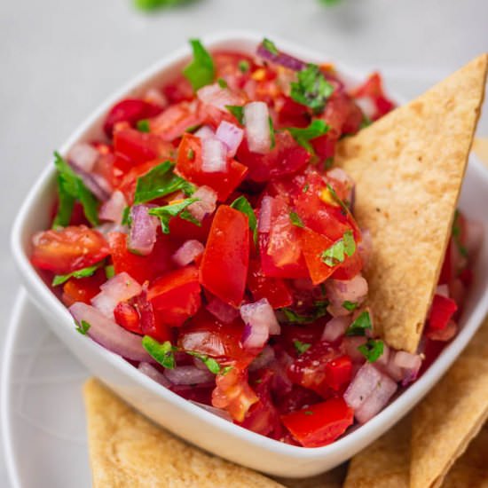 Easy Pico de Gallo - Recipe photo by Thedinnerbite