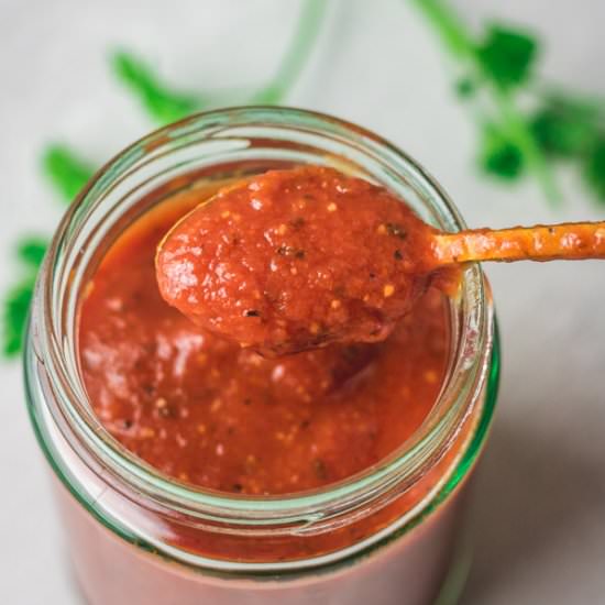 Quick Homemade Tomato Sauce - Recipe photo by Thedinnerbite