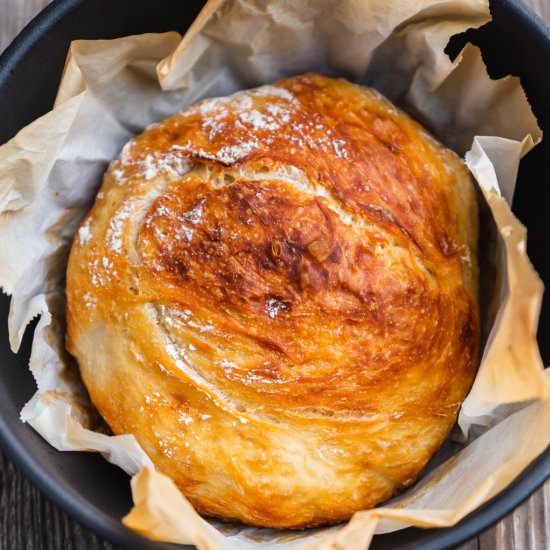 4-Ingredient No Knead Bread - Recipe photo by sweetsimplevegan
