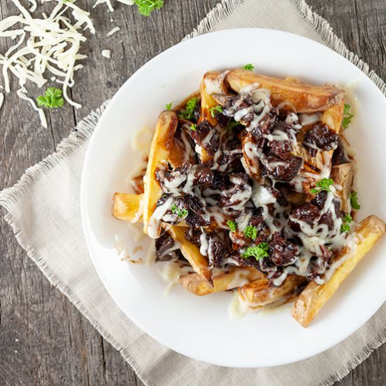 Beef stew poutine - Recipe photo by ohmydish