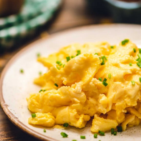 The Best Scrambled Eggs - Recipe photo by julieseatsandtreats