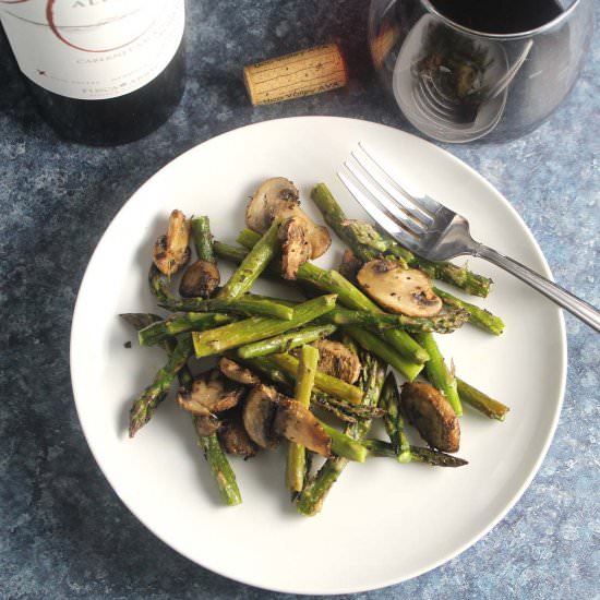 Roasted Asparagus with Mushrooms - Recipe photo by Cooking Chat