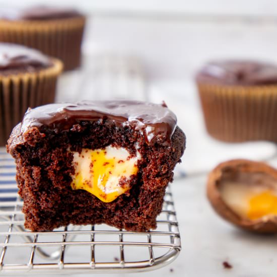 Cadbury Creme Cupcakes - Recipe photo by owlbbaking