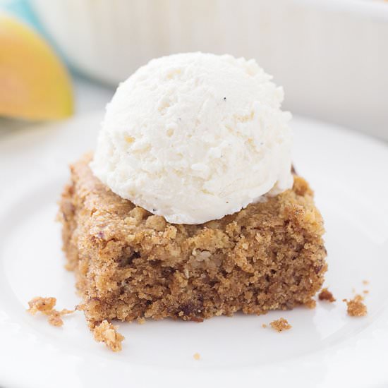 Applesauce Crunch Cake - Recipe photo by emihill