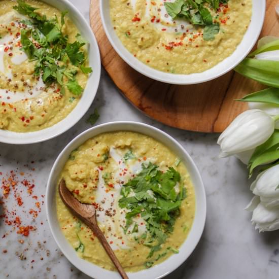 Cauliflower Madras Curry Soup - Recipe photo by veggi.es