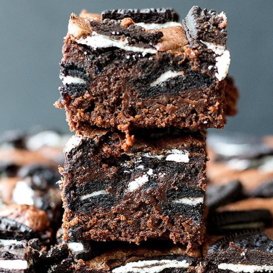 The Best Oreo Brownies - Recipe photo by unicorns in the kitchen