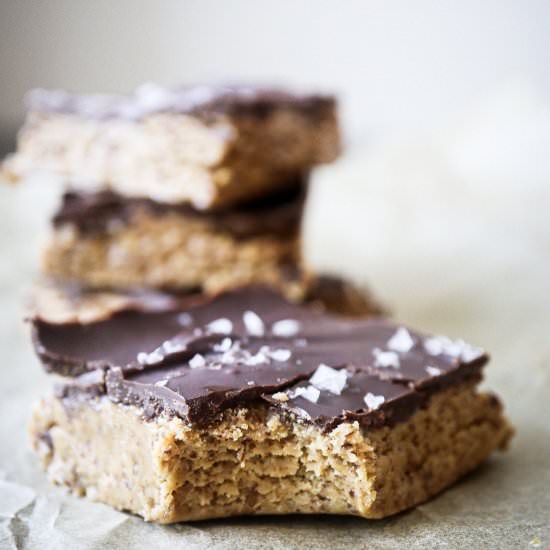 No Bake Lactation Bars - Recipe photo by tippsinthekitch