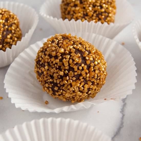 Peanut Butter Whiskey Truffles - Recipe photo by Bakin Care of Business