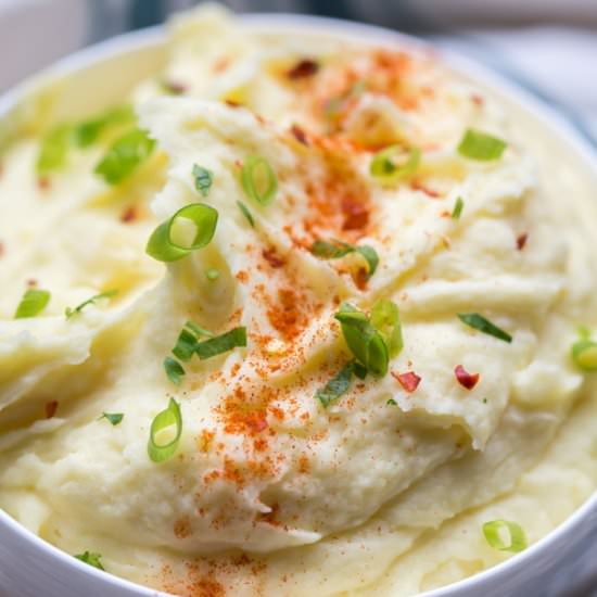 Fluffy Whipped Mashed Potatoes - Recipe photo by letthebakingbegin