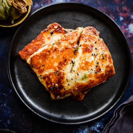 Pan fried halloumi with honey - Recipe photo by tiffinandteaofficial