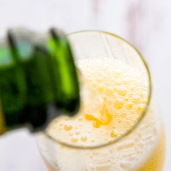 Sparkling Elderflower Cocktail - Recipe photo by garlic and zest