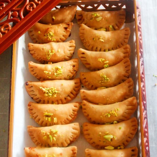 No Fry Gujiya (Karanji) - Recipe photo by livingsmartandhealthy