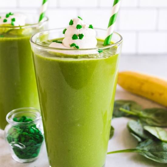 Healthy Shamrock Shake - Recipe photo by Robust Recipes