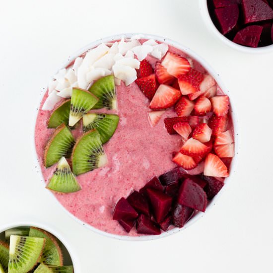 Strawberry Beet Smoothie Bowl - Recipe photo by purelykaylie