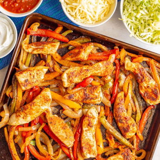 Sheet pan chicken fajitas - Recipe photo by Family Food on the Table