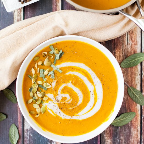Detoxing Sage Squash Bisque - Recipe photo by katieshealingkitchen