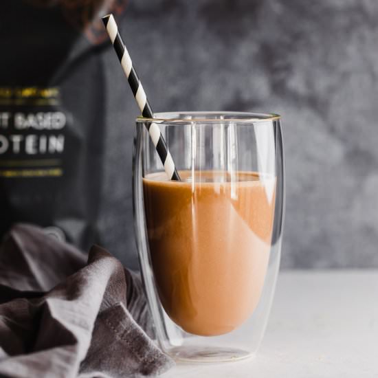 Chocolate Protein Shake - Recipe photo by MunchkinTime