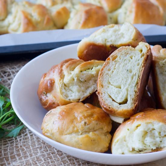 Garlic buns - Recipe photo by mecooks.com
