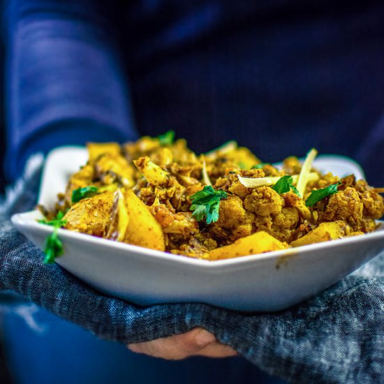 Instant Pot Aloo Gobi - Recipe photo by Anu@MyGingerGarlicKitchen