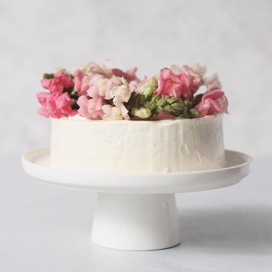 super moist vanilla butter cake - Recipe photo by tilgoldenbrown