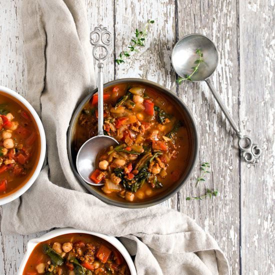 Chickpea stew with spinach - Recipe photo by cherryonmysundae