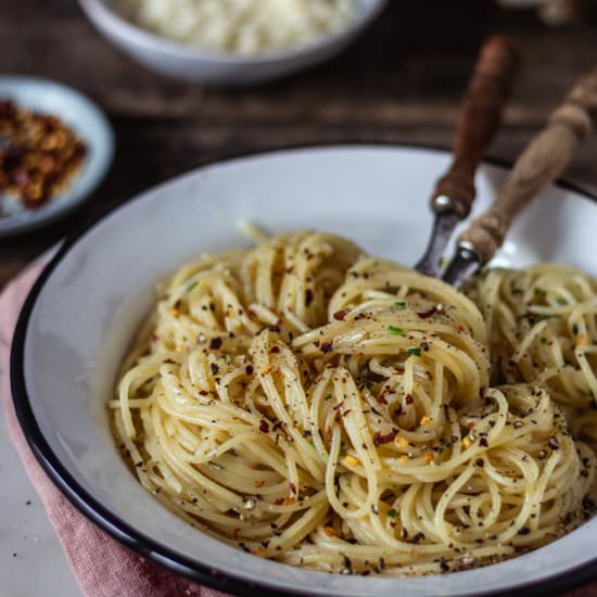 Spaghetti aglio e olio - Recipe photo by tetisflakes