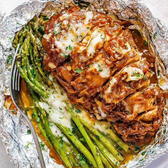French Onion Chicken Foil Packets - Recipe photo by Eatwell 101