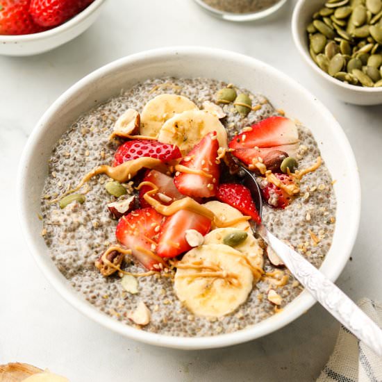 warm chia pudding - Recipe photo by okonomi kitchen