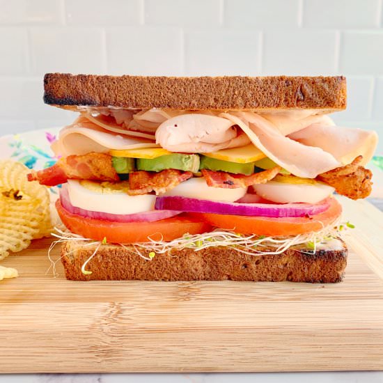 California Cobb Sandwich - Recipe photo by Theyummymuffin