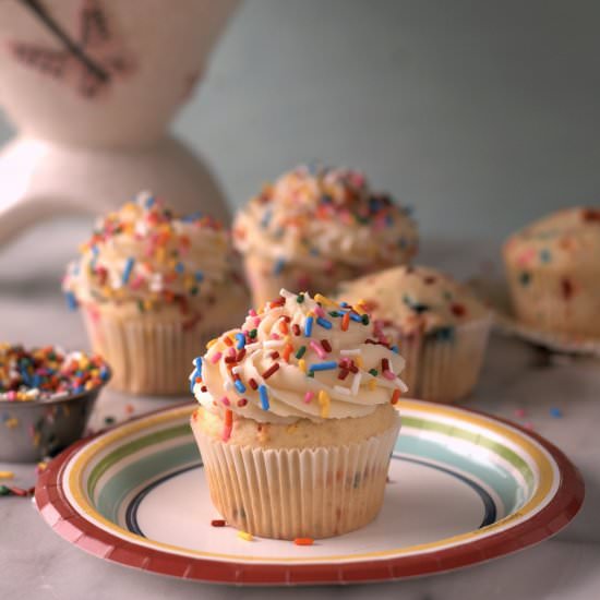 funfetti cupcakes - Recipe photo by davebakes