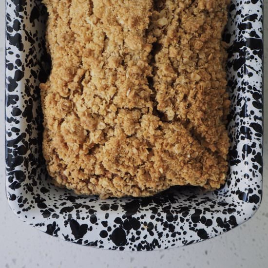 Banana bread with streusel topping - Recipe photo by earlgreythursday